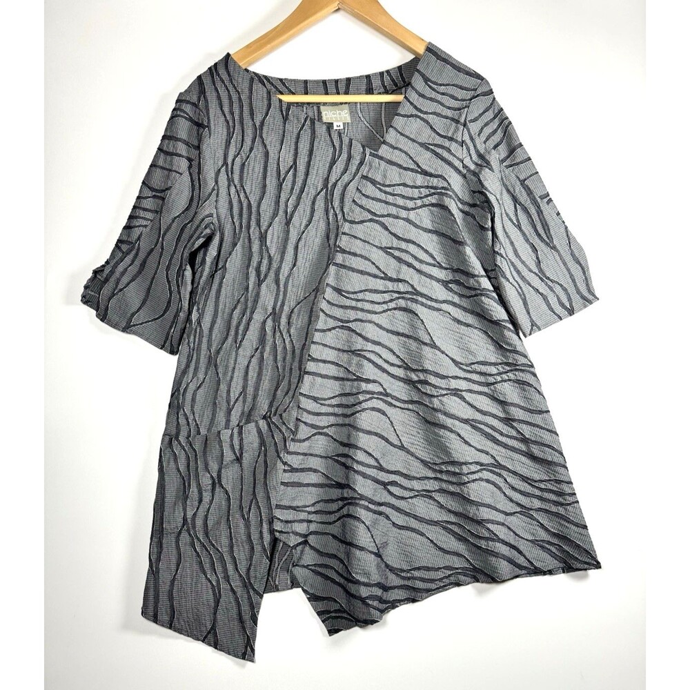 Niche Nilgun Derman Tunic Top Womens Medium Gray Asymmetrical Textured USA Made‎